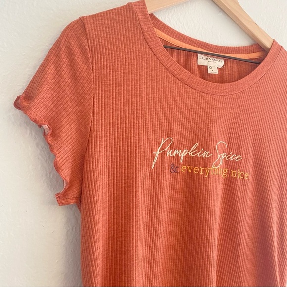 Laura Ashley Orange Short Sleeve T-Shirt with Vintage‎ Charm - Picture 2 of 4
